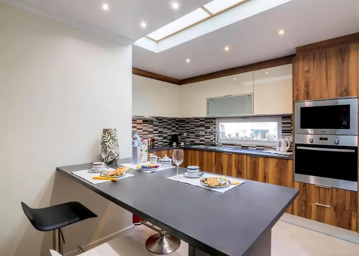 Malick - Sunny Way By Interhome Albufeira